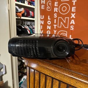 OPTOMA EH1020 FULL HD 1080P DLP PROJECTOR, 3000 LUMENS, “need new light bulb”